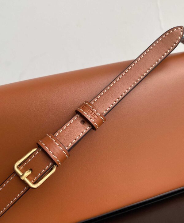 CELINE TRIOMPHE SHOULDER BAG IN SHINY BROWN 194143BFN04LU - Image 3