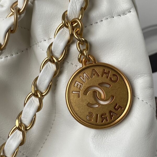 CHANEL 22 HANDBAG WHITE 42CM AS3261 - Image 4
