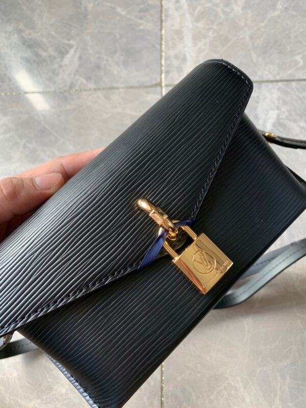 LOUIS VUITTON PADLOCK ON STRAP 19CM BLACK M80682 - Image 7