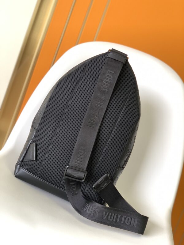 LOUIS VUITTON RACER SLINGBAG MONOGRAM BLACK M46107 - Image 5