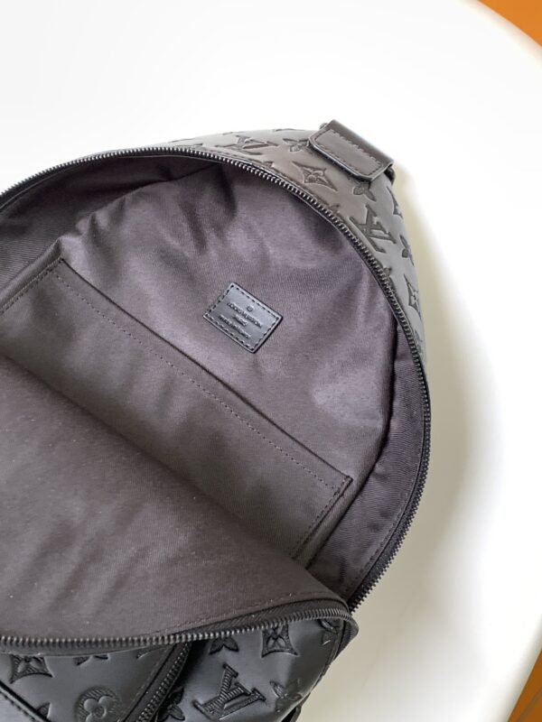 LOUIS VUITTON RACER SLINGBAG MONOGRAM BLACK M46107 - Image 4