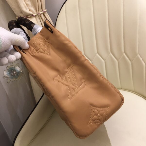 LOUIS VUITTON ONTHEGO MM BROWN 34CM - Image 8
