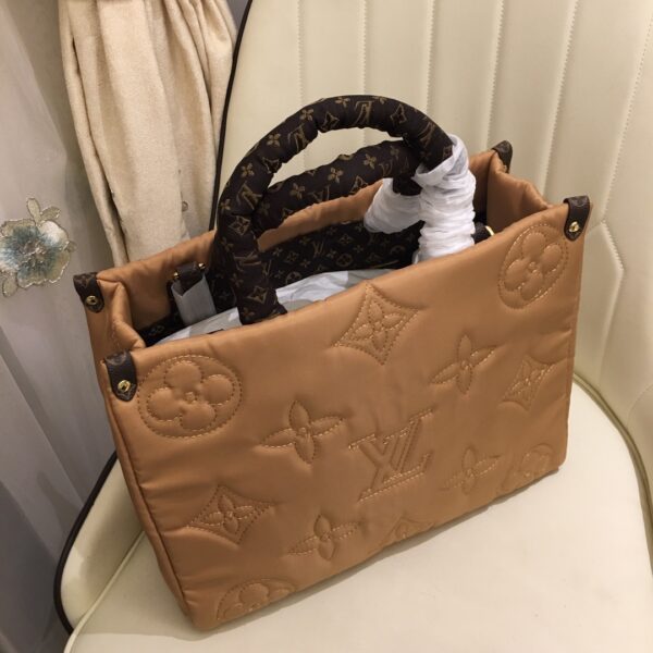 LOUIS VUITTON ONTHEGO MM BROWN 34CM - Image 2