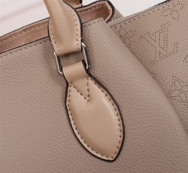 LOUIS VUITTON HAUMEA BEIGE M55031 - Image 6