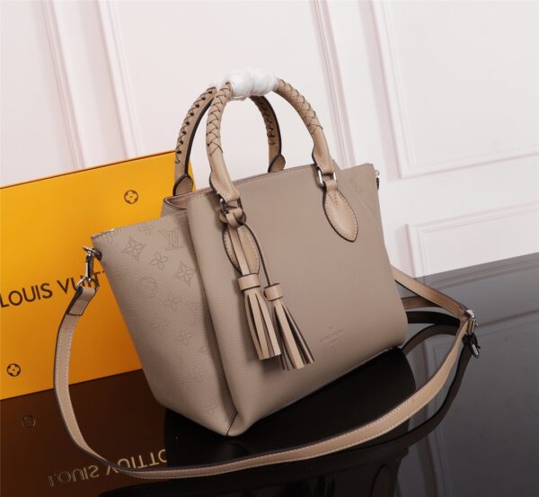LOUIS VUITTON HAUMEA BEIGE M55031 - Image 4
