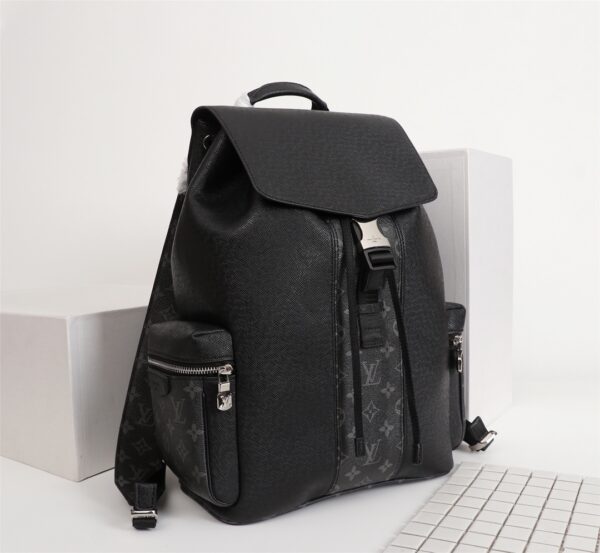 LOUIS VUITTON OUTDOOR BACKPACK BLACK M30417 - Image 6