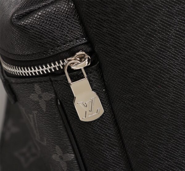 LOUIS VUITTON OUTDOOR BACKPACK BLACK M30417 - Image 5