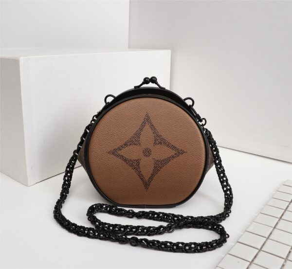LOUIS VUITTON REVERSE MONOGRAM GIANT BOURSICOT M68606 - Image 8