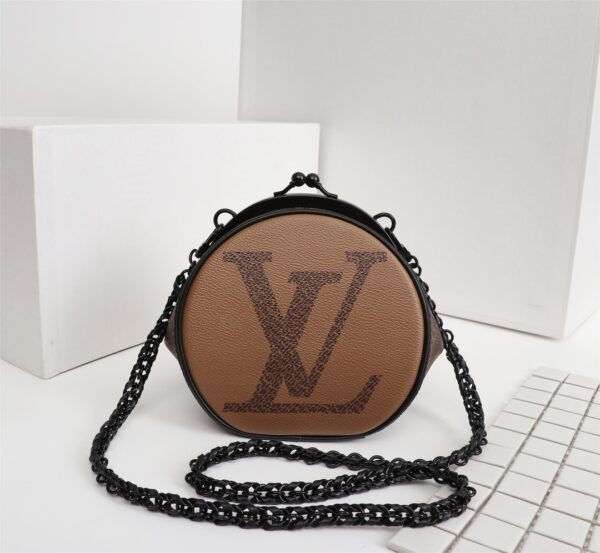 LOUIS VUITTON REVERSE MONOGRAM GIANT BOURSICOT M68606 - Image 4