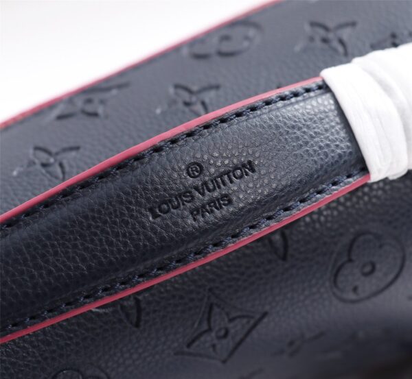 LOUIS VUITTON POCHETTE METIS NAVY BLUE M44071 - Image 9