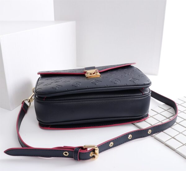 LOUIS VUITTON POCHETTE METIS NAVY BLUE M44071 - Image 2