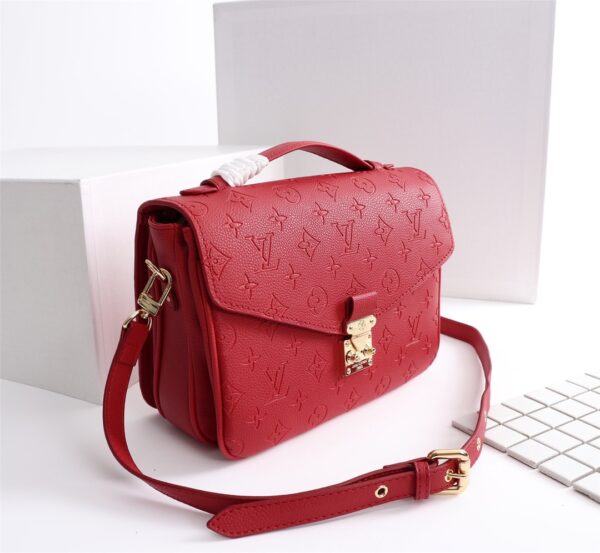 LOUIS VUITTON POCHETTE METIS RED 25CM - Image 4