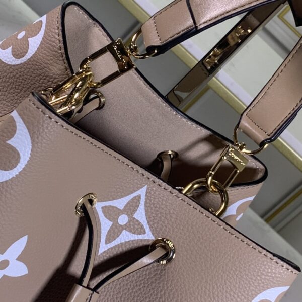 LOUIS VUITTON NÉONOÉ TOURTERELLE GRAY M45555 - Image 9