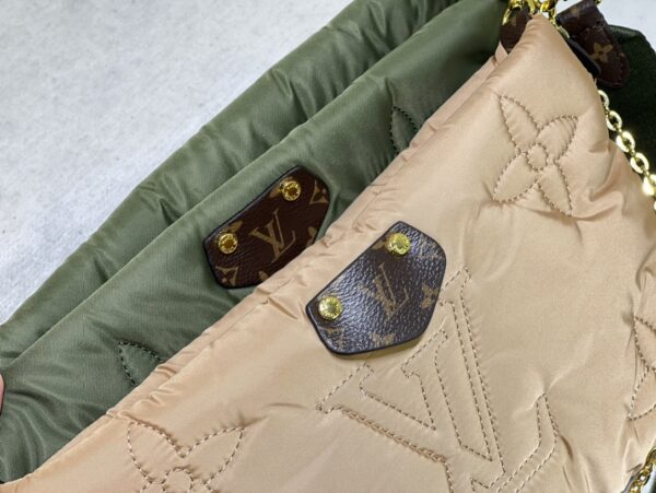 LOUIS VUITTON MAXI MULTI POCHETTE ACCESSOIRES BEIGE GREEN 34CM M58977 - Image 3