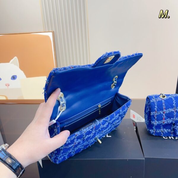 CHANEL 23C TWEED MINI RECTANGLE CROSSBODY BLUE 26CM - Image 4
