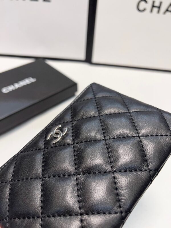 CHANEL CARD HOLDER WITH ZIPPER WALLET BLACK - Image 5