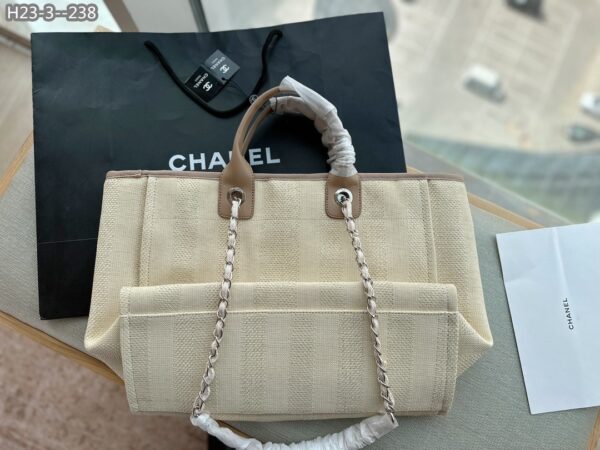 CHANEL DEAUVILLE MEDIUM CANVAS BEIGE AND BROWN 38CM - Image 5