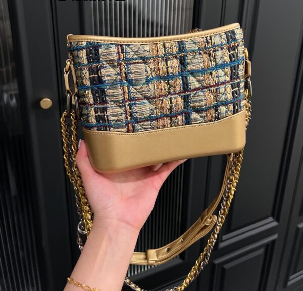CHANEL GABRIELLE HOBO TWEED BAG BEIGE 20CM - Image 3