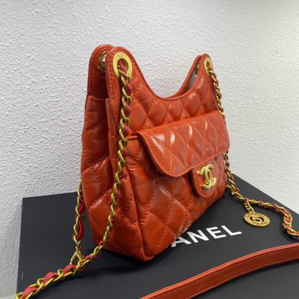 CHANEL HOBO BAG RED 21CM - Image 7