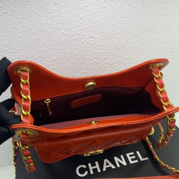 CHANEL HOBO BAG RED 21CM - Image 6