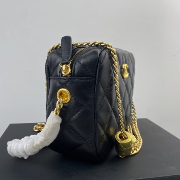 CHANEL MINI CAMERA CASE BLACK - Image 3