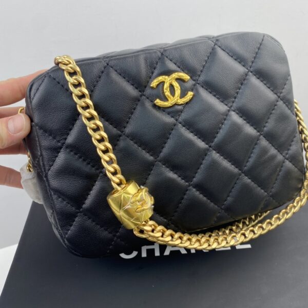 CHANEL MINI CAMERA CASE BLACK - Image 8