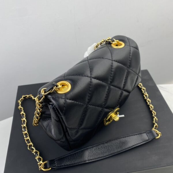 CHANEL MINI CC MATELASSE FLAP BLACK 18CM - Image 5