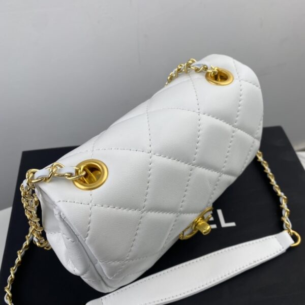 CHANEL MINI CC MATELASSE FLAP WHITE 18CM - Image 2