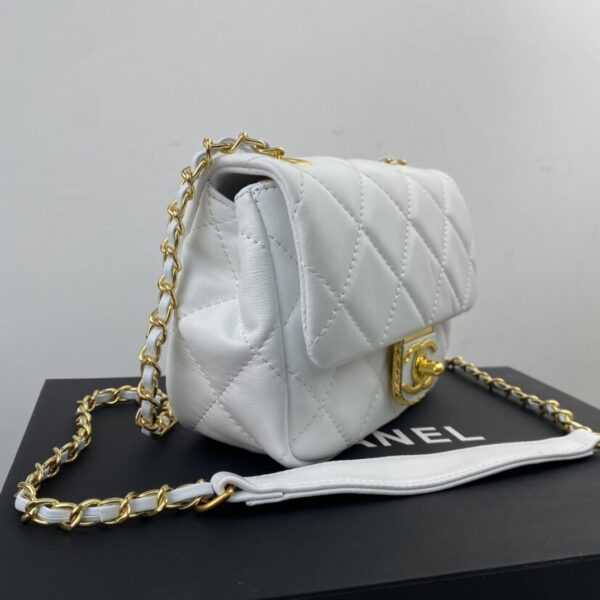 CHANEL MINI CC MATELASSE FLAP WHITE 18CM - Image 5