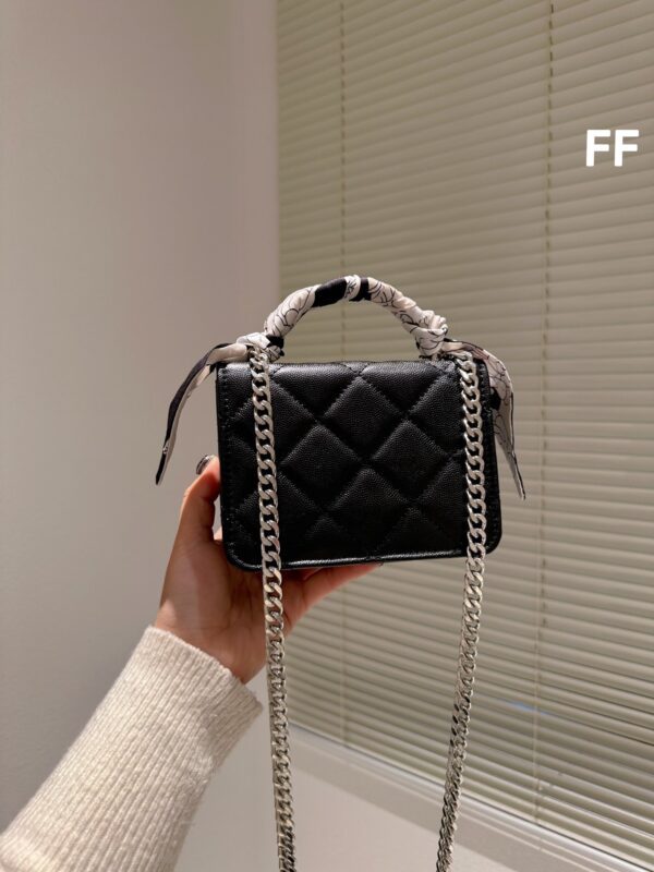 CHANEL MINI WOC S22 BLACK 16CM - Image 5