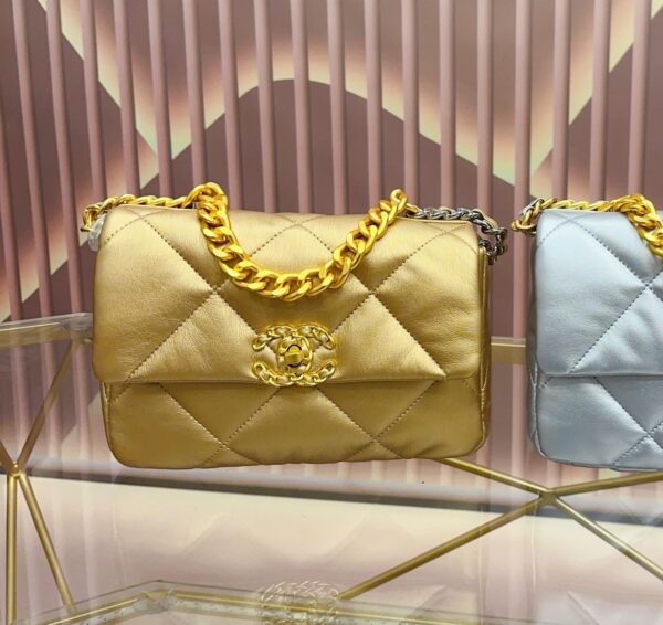 CHANEL 19 FLAP BAG IN GOLD 25CM - Image 2