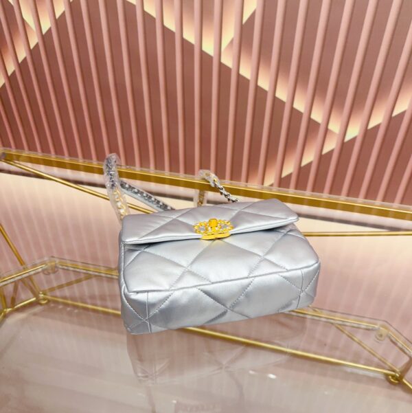 CHANEL 19 FLAP BAG IN SILVER 25CM - Image 3