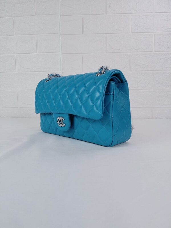 CHANEL CLASSIC MEDIUM FLAP BAG BLUE AND SILVER 25CM - Image 7