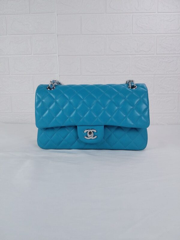 CHANEL CLASSIC MEDIUM FLAP BAG BLUE AND SILVER 25CM - Image 8