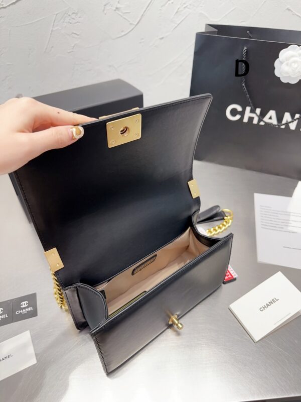 CHANEL BOY FLAP BAG SNAKE LEATHER BLACK 25CM - Image 10