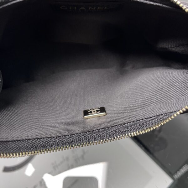 CHANEL SMALL HOBO BAG BLACK 20CM AS3917 B10551 94305 - Image 7