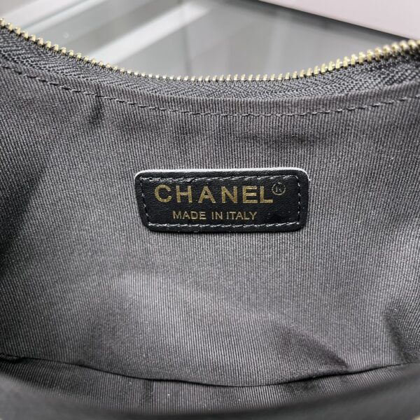 CHANEL SMALL HOBO BAG BLACK 20CM AS3917 B10551 94305 - Image 8