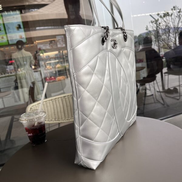 CHANEL CC CAVIAR SHOPPING BAG SILVER 37CM - Image 7