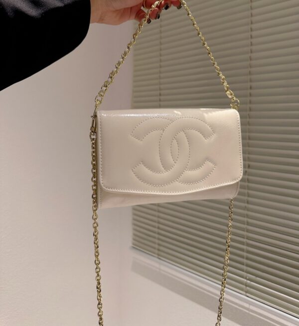 CHANEL TIMELESS WALLET ON CHAIN BAG WHITE 17CM - Image 2