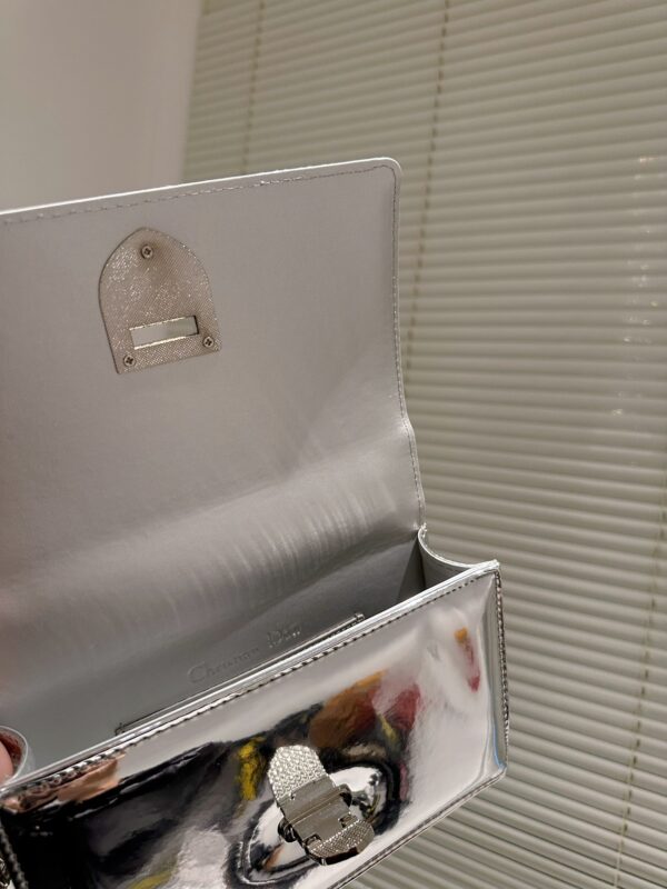 DIOR DIORAMA BULLION WHITE AND SILVER BAG 21CM - Image 4
