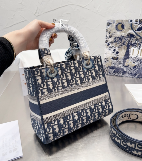 DIOR MEDIUM LADY D-LITE BAG CANVAS BLUE NAVY  24CM - Image 6