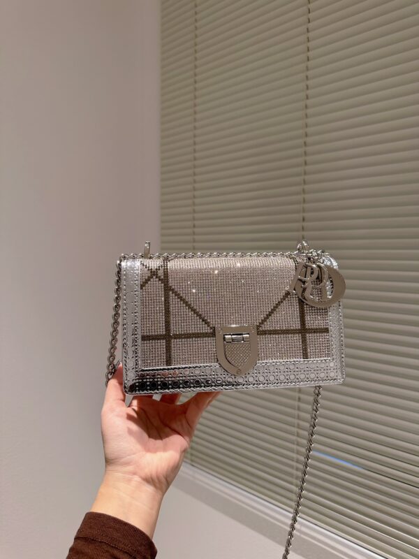 DIOR DIORAMA BULLION WHITE AND SILVER BAG 21CM - Image 6