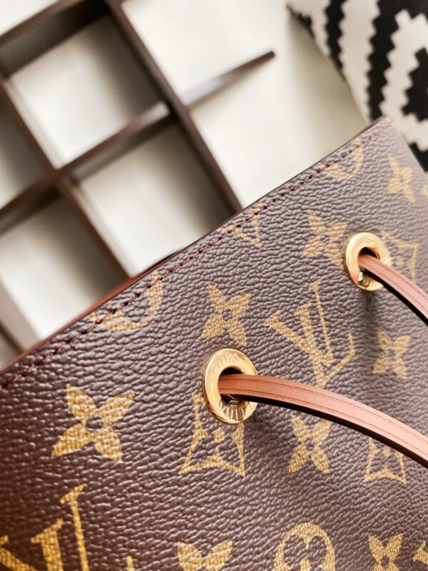 LOUIS VUITTON NÉONOÉ MM BROWN M44887 - Image 4