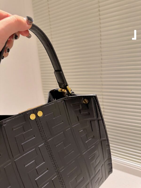 FENDI ORIGINAL PEEKABOO BLACK 30CM - Image 6