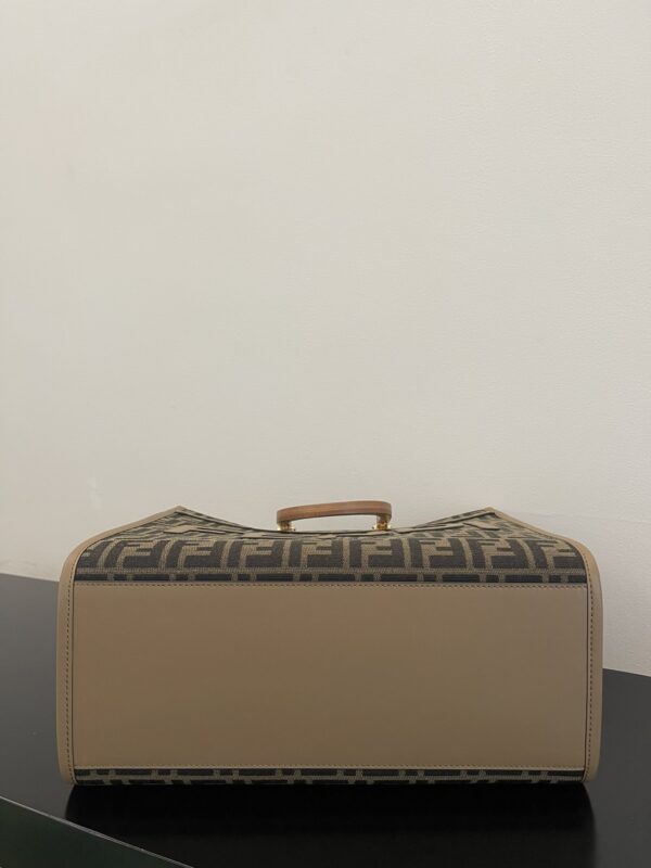 FENDI SUNSHINE MEDIUM LIGHT BROWN FF JACQUARD FABRIC SHOPPER 35CM - Image 4