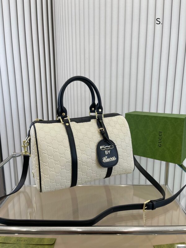 GUCCI EMBOSSED WORD PILLOW BLACK AND WHITE BAG 31CM - Image 10