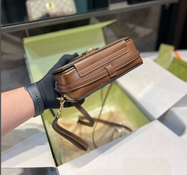 GUCCI GG WITH CLASP CLOSURE MINI BEIGE AND BROWN 18CM - Image 2