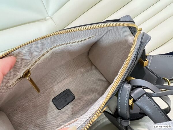 GUCCI DOUBLE G TOP HANDLE BAG 22CM GREY 715772 AAA0O 1143 - Image 2