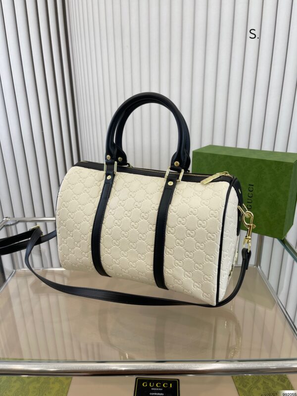 GUCCI EMBOSSED WORD PILLOW BLACK AND WHITE BAG 31CM - Image 3