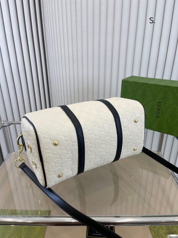 GUCCI EMBOSSED WORD PILLOW BLACK AND WHITE BAG 31CM - Image 5
